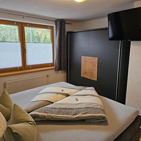 Enzenstall Ferienwohnung Sturm Pitztal מראה חיצוני תמונה