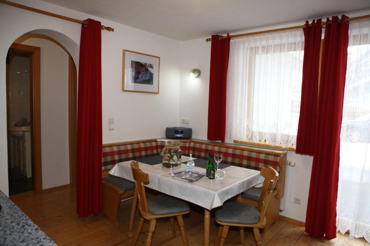 Enzenstall Ferienwohnung Sturm Pitztal מראה חיצוני תמונה